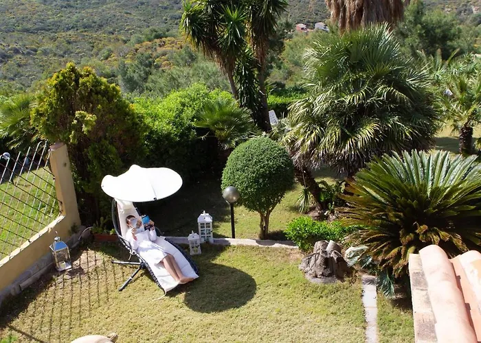 Baia - Seaside Peaceful Luxury With Garden In Sardinia - 300 Mt Beach&sea - Relax, Privacy & Full Comfort Villa Torre dei Corsari