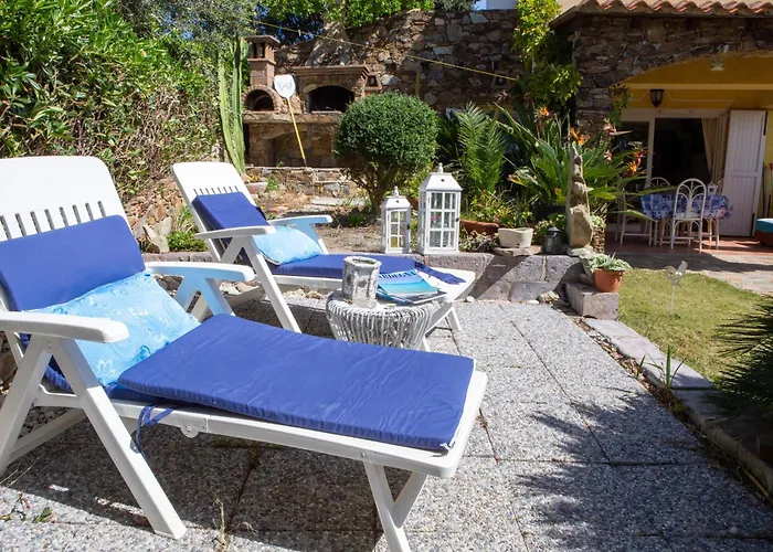 Baia - Seaside Peaceful Luxury With Garden In Sardinia - 300 Mt Beach&sea - Relax, Privacy & Full Comfort *