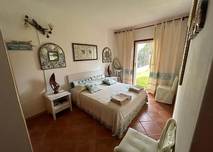 Villa Baia - Seaside Peaceful Luxury With Garden In Sardinia - 300 Mt Beach&sea - Relax, Privacy & Full Comfort *