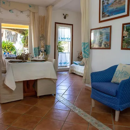 Villa Baia - Seaside Peaceful Luxury With Garden In Sardinia - 300 Mt Beach&sea - Relax, Privacy & Full Comfort