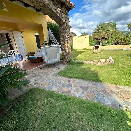 Villa Baia - Seaside Peaceful Luxury With Garden In Sardinia - 300 Mt Beach&sea - Relax, Privacy & Full Comfort