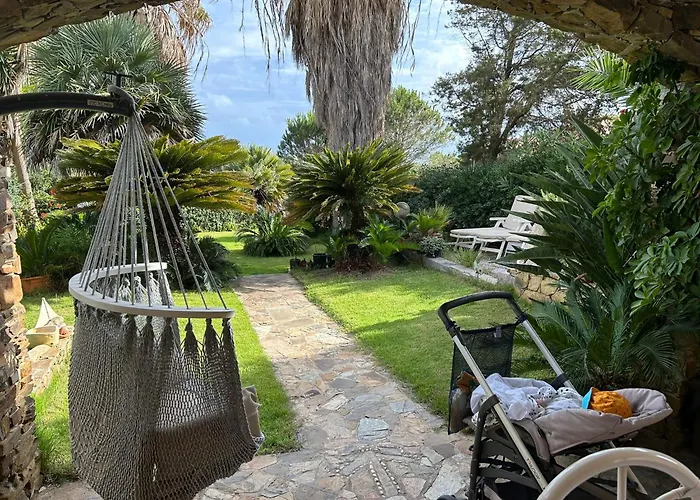 Willa Baia - Seaside Peaceful Luxury With Garden In Sardinia - 300 Mt Beach&sea - Relax, Privacy & Full Comfort